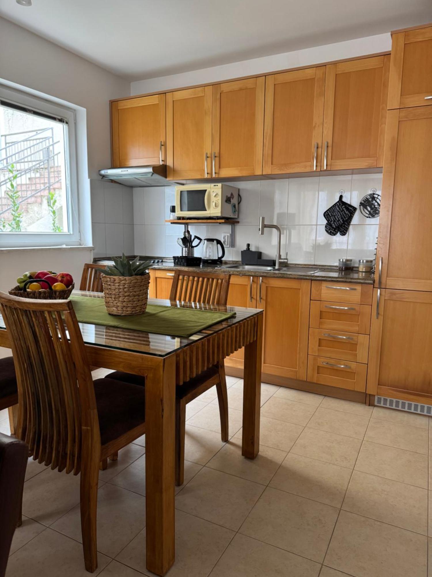 J&M Apartment Kotor Bagian luar foto